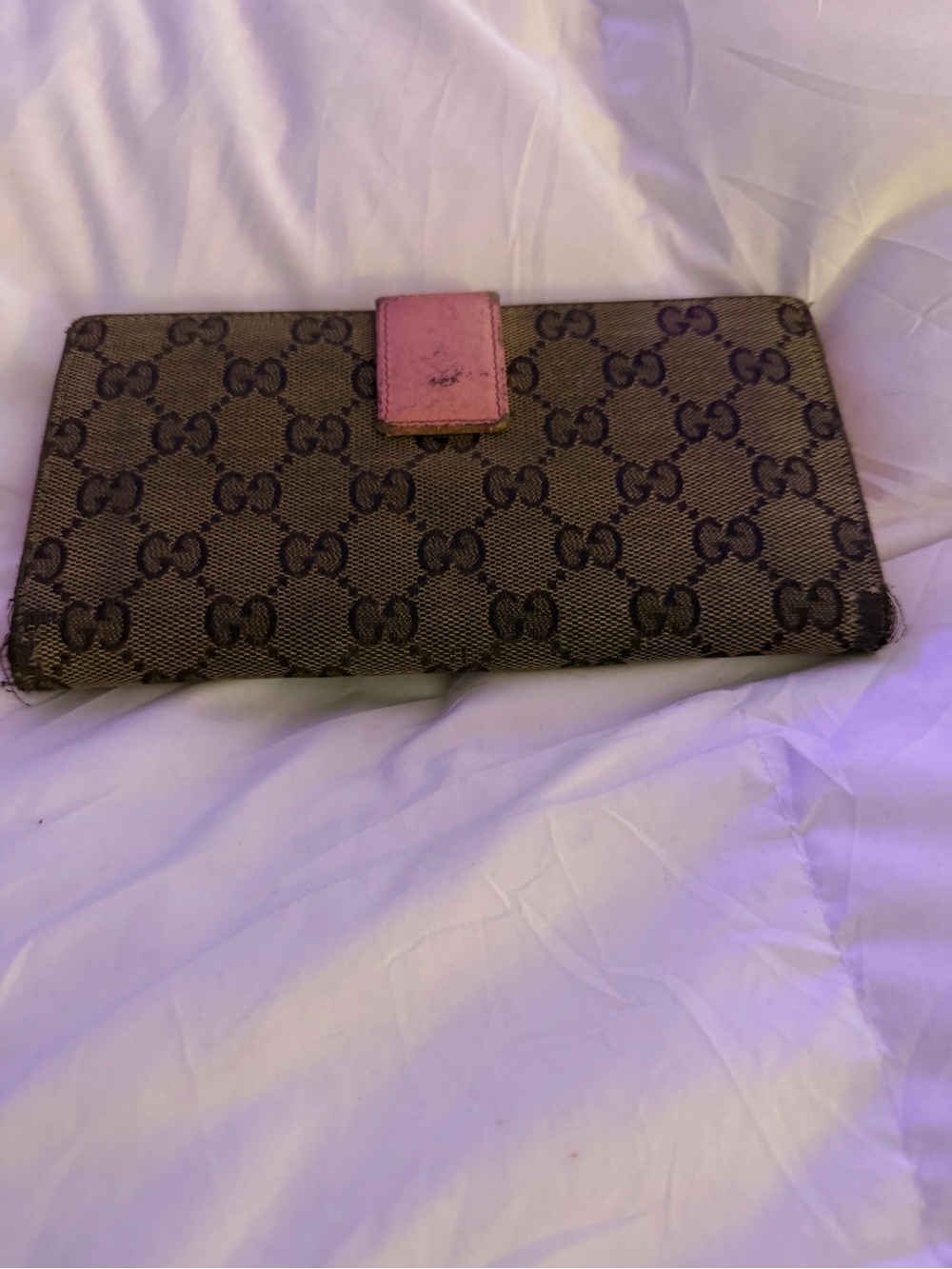 Gucci Brown GG Monogram Snap Wallet with Gold Hardware - Picture 2 of 5